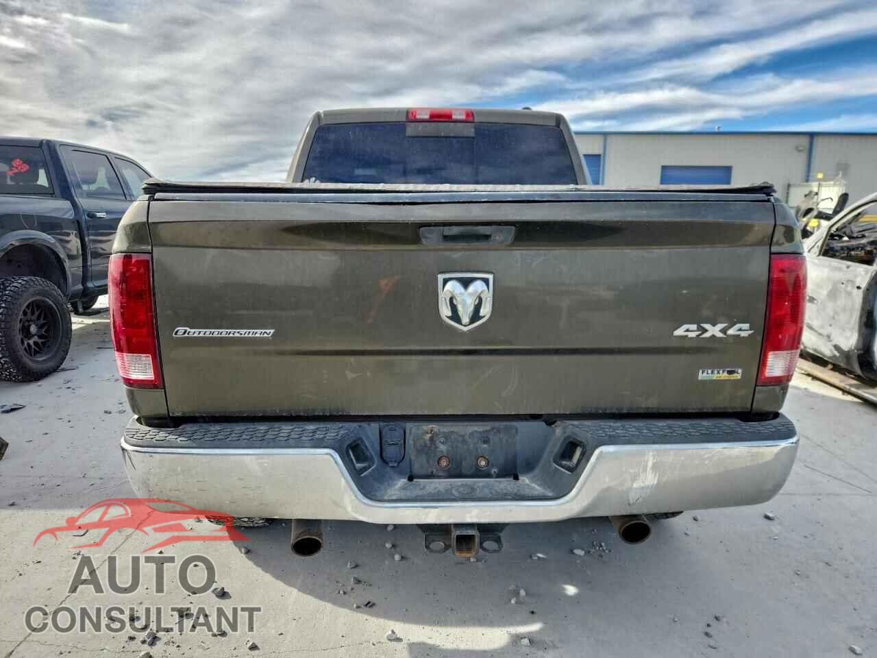 DODGE RAM 1500 2012 - 1C6RD7LP1CS188637