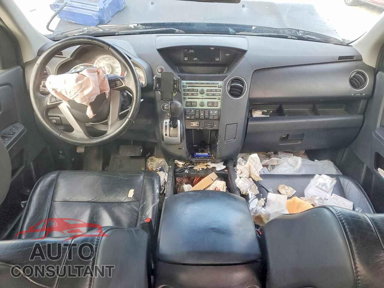 HONDA PILOT 2011 - 5FNYF4H61BB101733