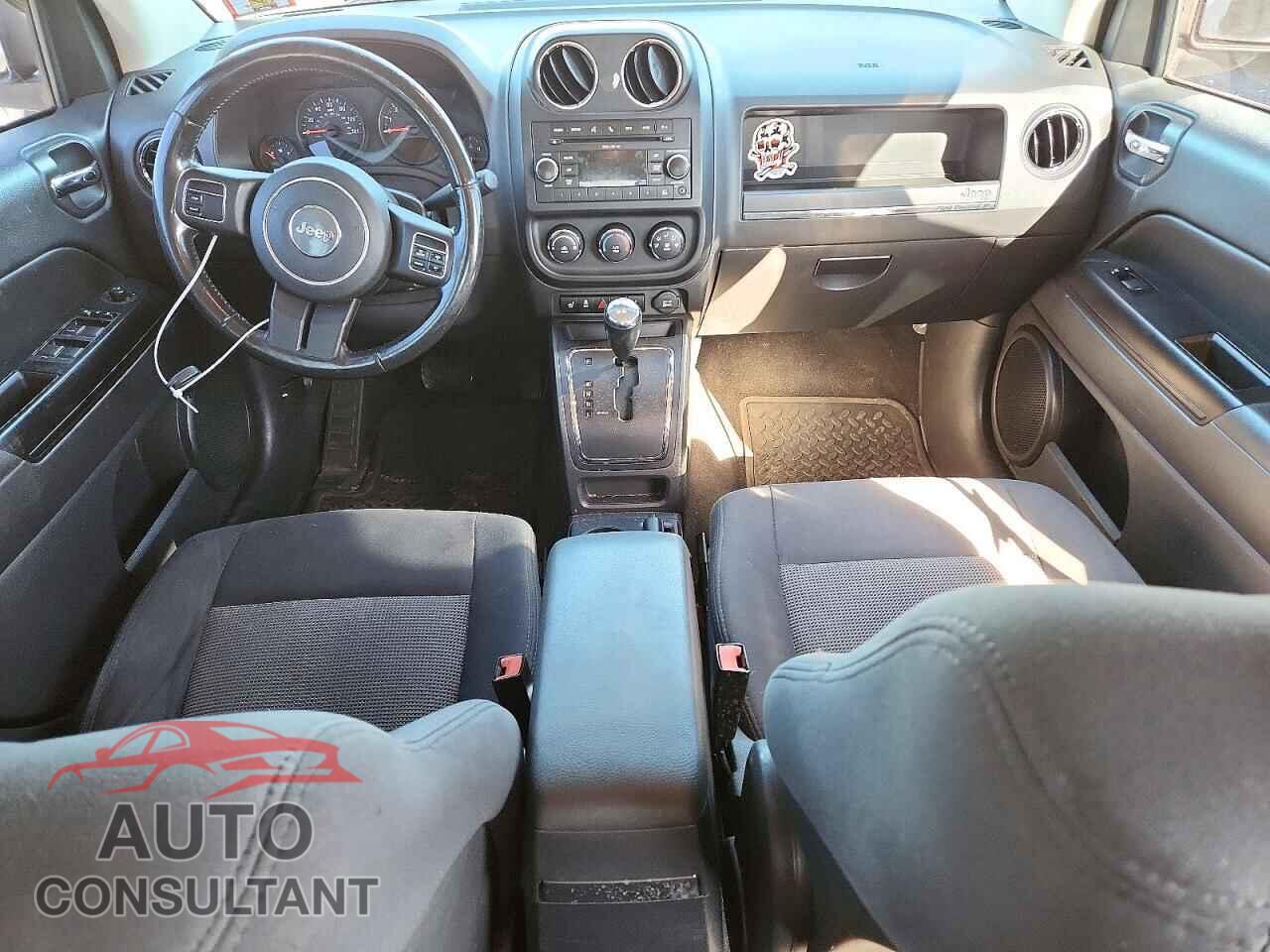 JEEP COMPASS 2011 - 1J4NF1FBXBD240603