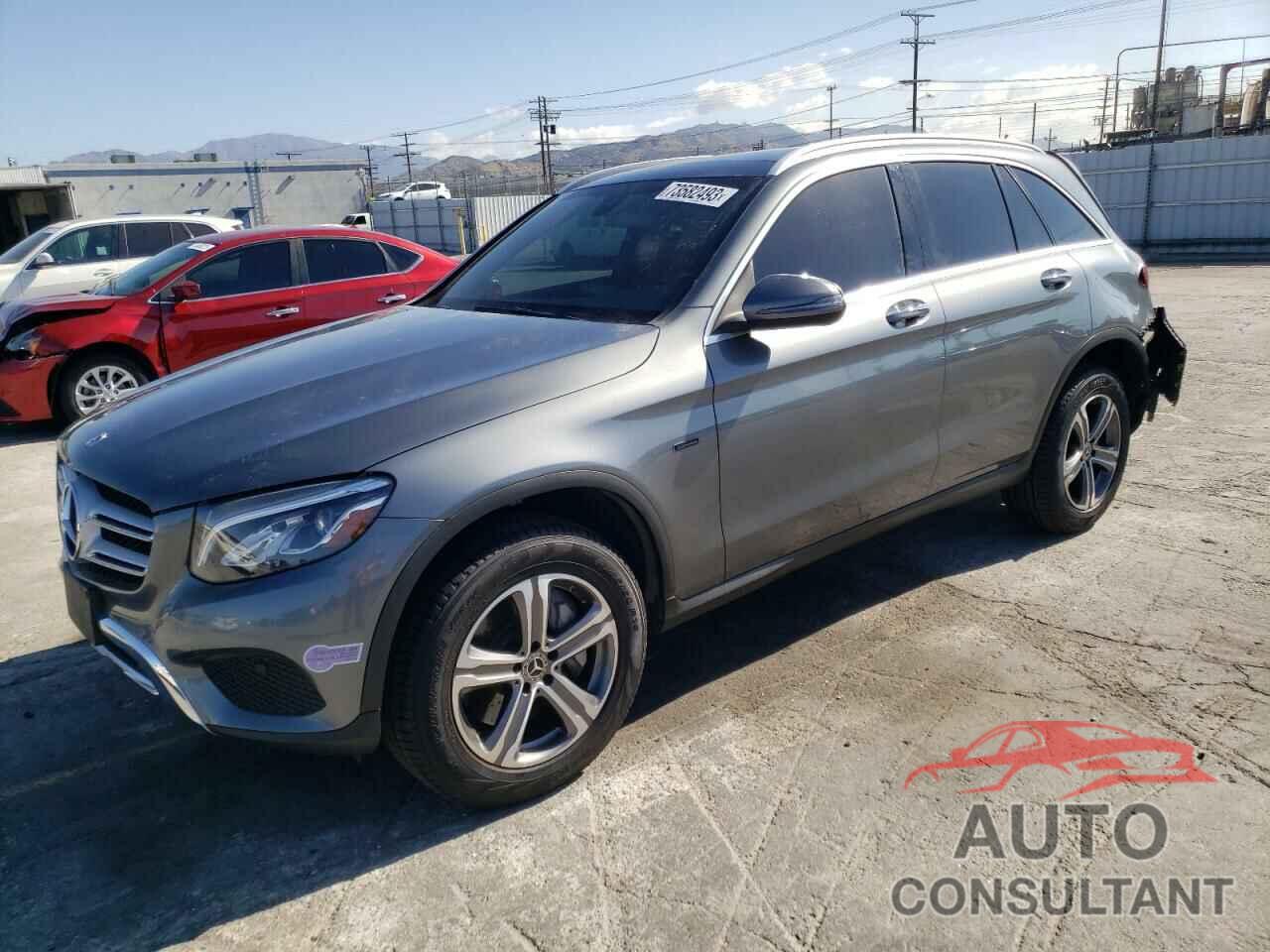 MERCEDES-BENZ GLC-CLASS 2019 - WDC0G5EB6KF590976