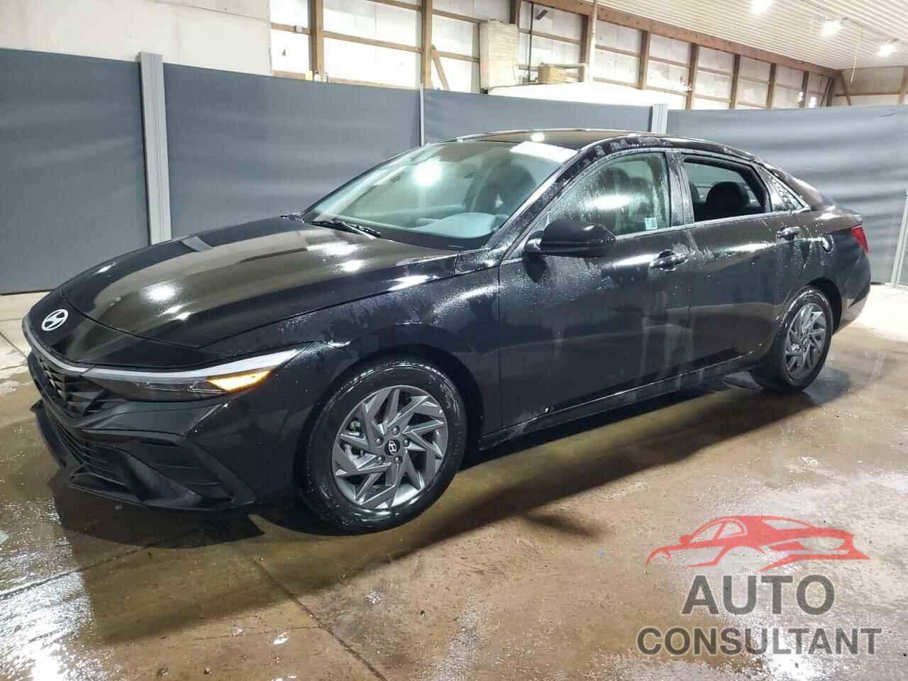 HYUNDAI ELANTRA 2024 - KMHLM4DG2RU728453
