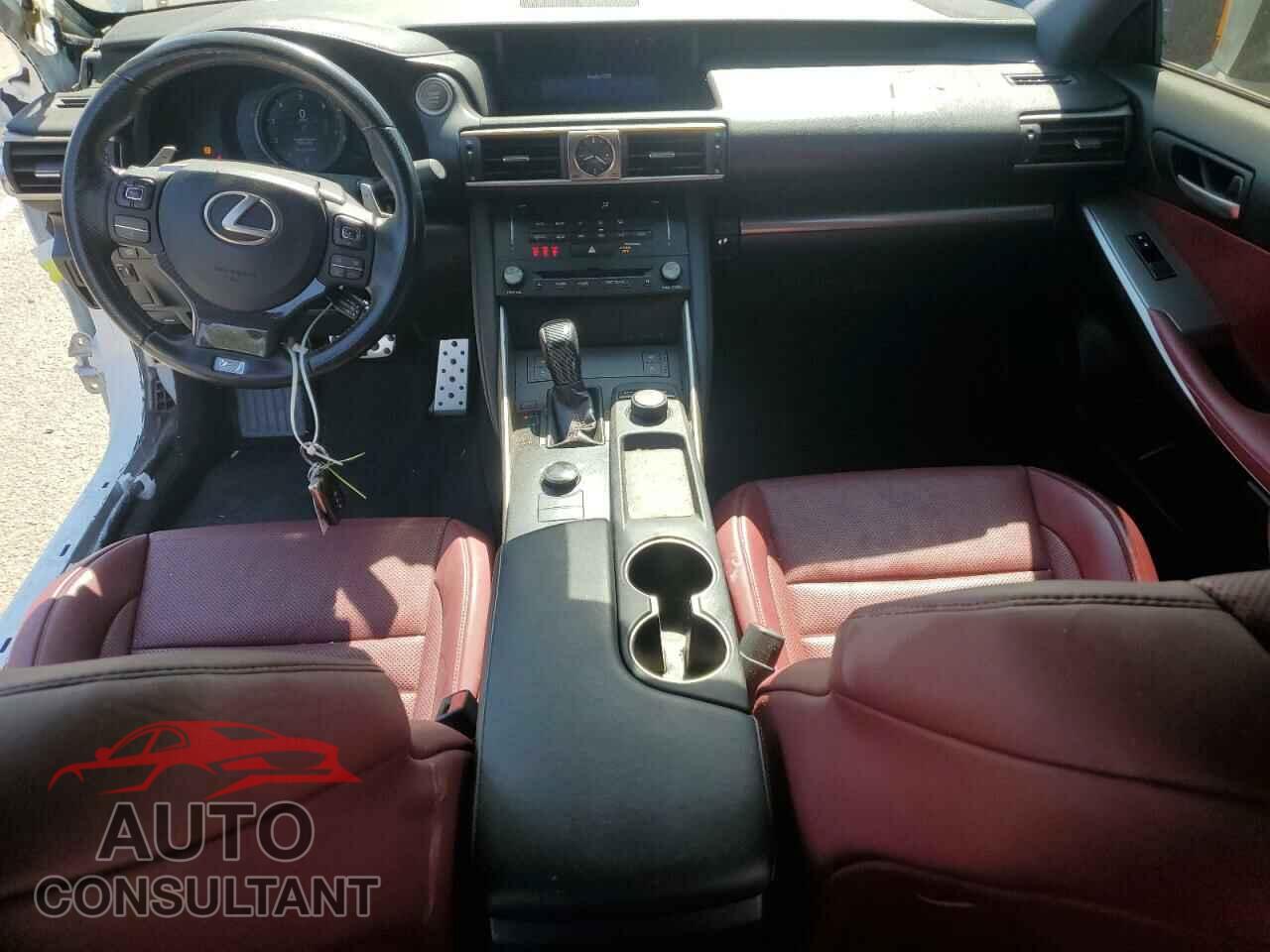 LEXUS IS 2017 - JTHBA1D23H5060875
