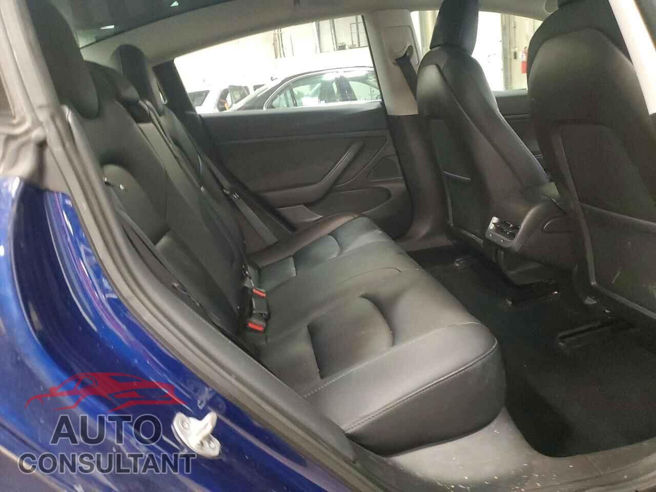 TESLA MODEL 3 2018 - 5YJ3E1EB0JF120463