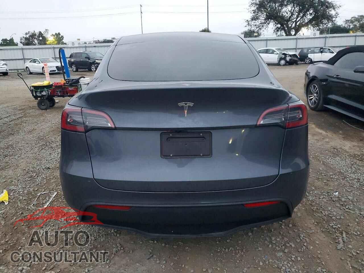 TESLA MODEL Y 2023 - 7SAYGDED2PF956872