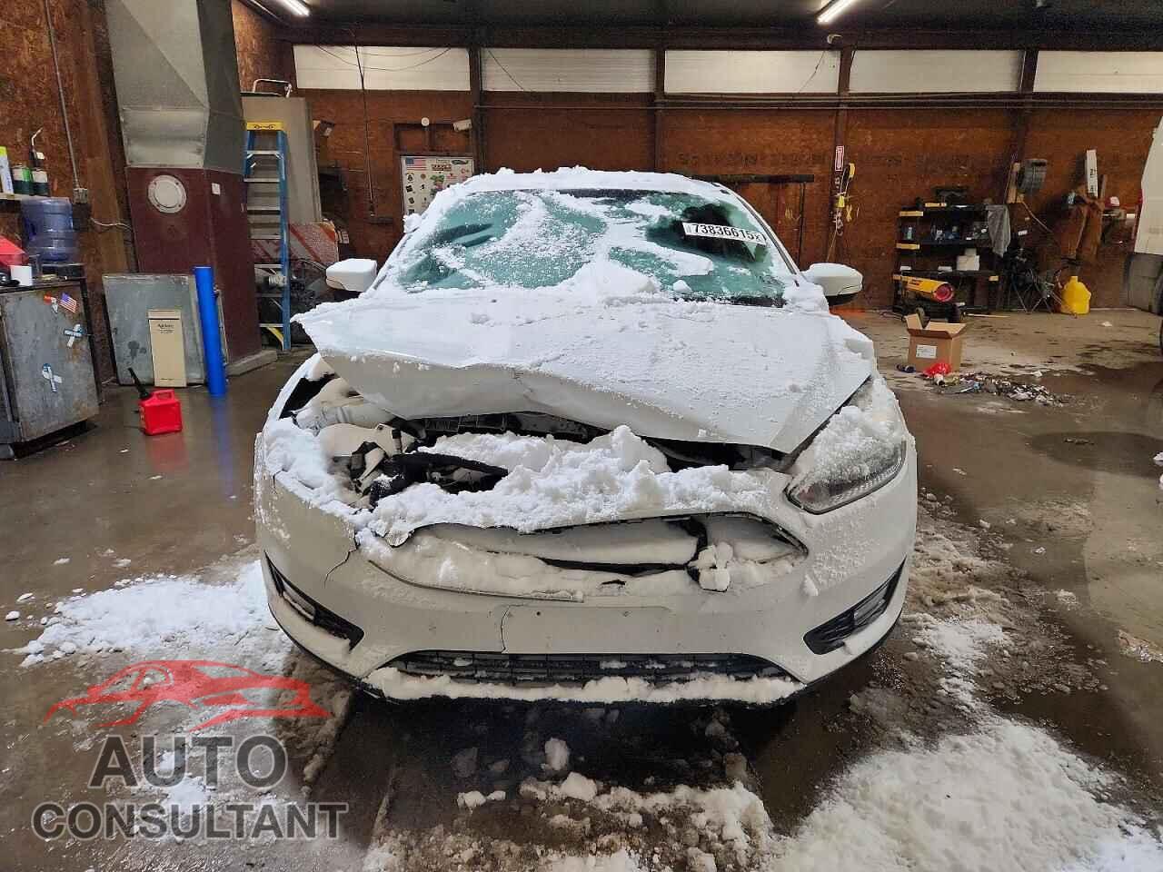 FORD FOCUS 2015 - 1FADP3F26FL277787