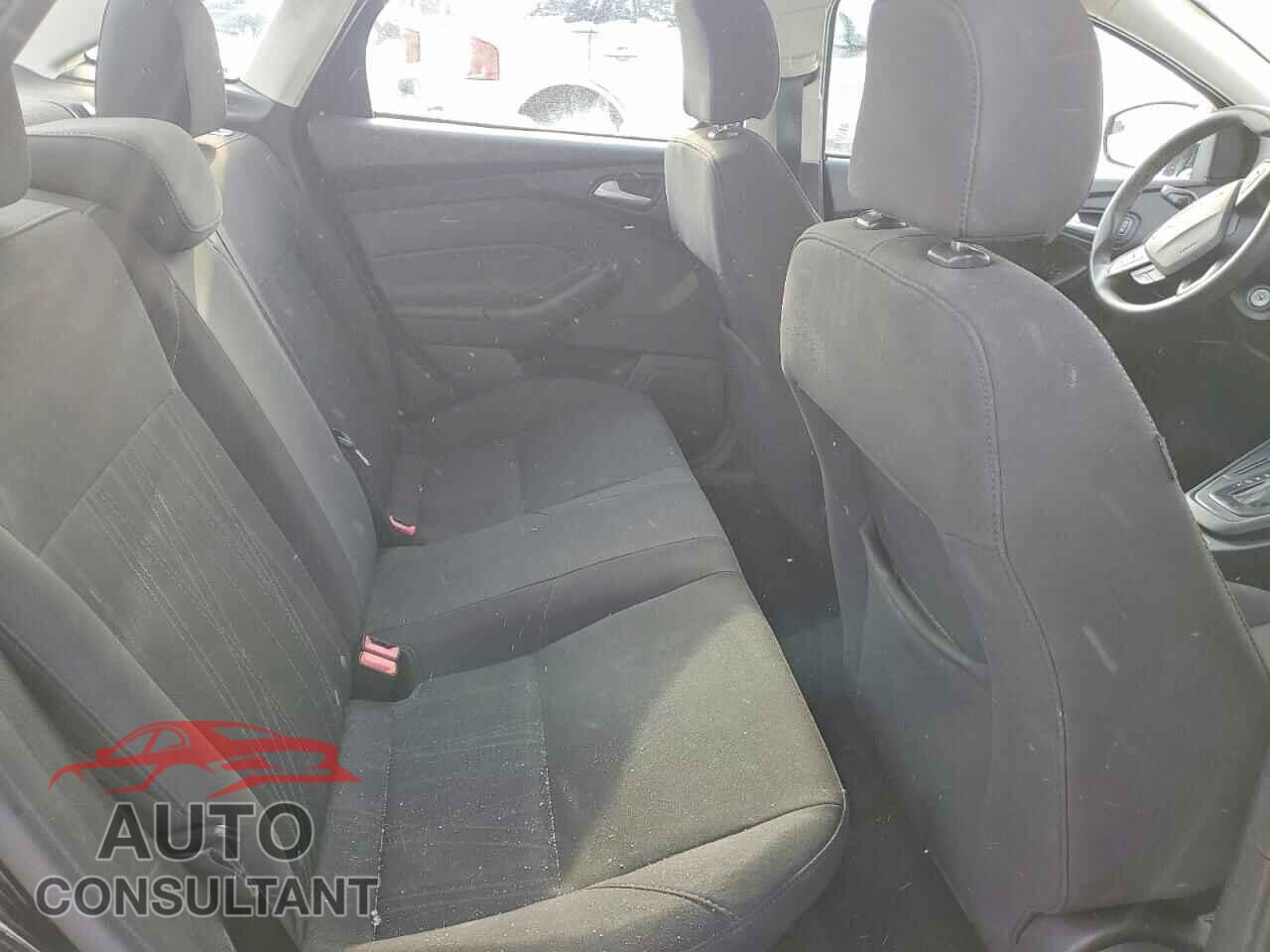 FORD FOCUS 2017 - 1FADP3F26HL283236