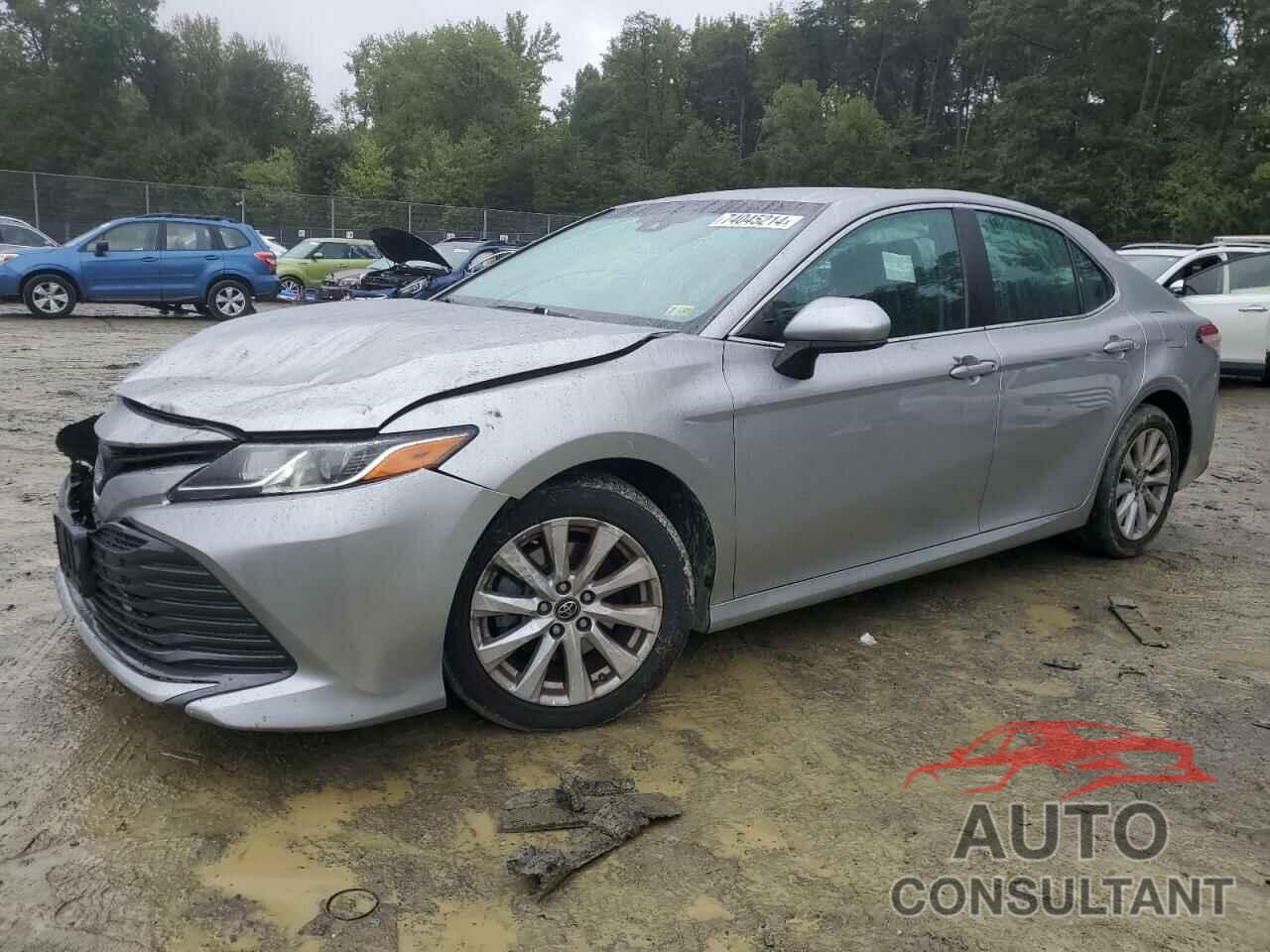 TOYOTA CAMRY 2018 - 4T1B11HKXJU585810