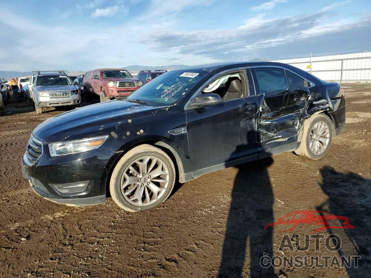 FORD TAURUS 2018 - 1FAHP2F89JG106260