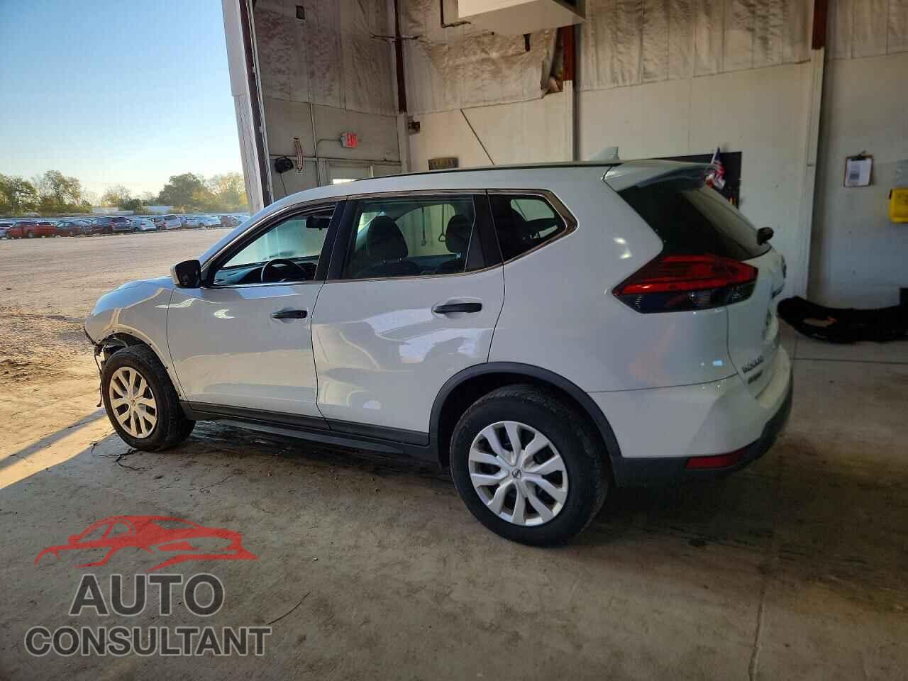 NISSAN ROGUE 2017 - KNMAT2MVXHP602453