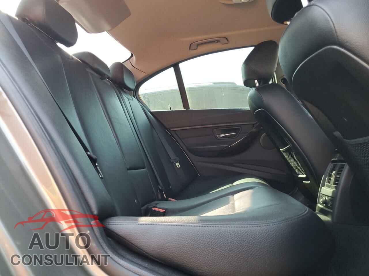 BMW 3 SERIES 2016 - WBA8E5G50GNU21598