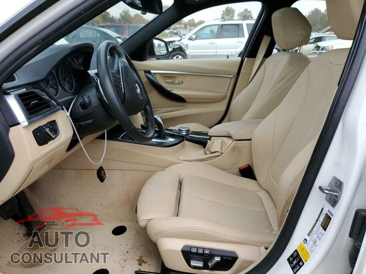 BMW 3 SERIES 2016 - WBA8E3G56GNU05037
