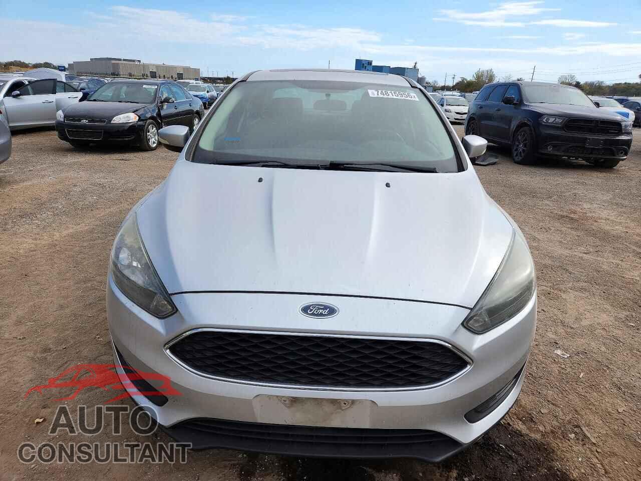 FORD FOCUS 2017 - 1FADP3H26HL284366