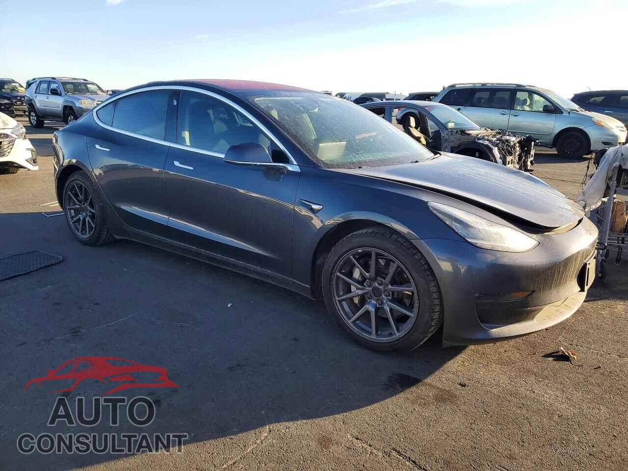 TESLA MODEL 3 2018 - 5YJ3E1EAXJF077483