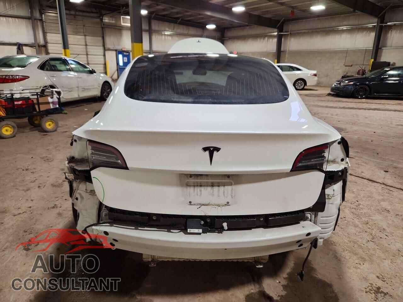 TESLA MODEL 3 2018 - 5YJ3E1EA5JF164885