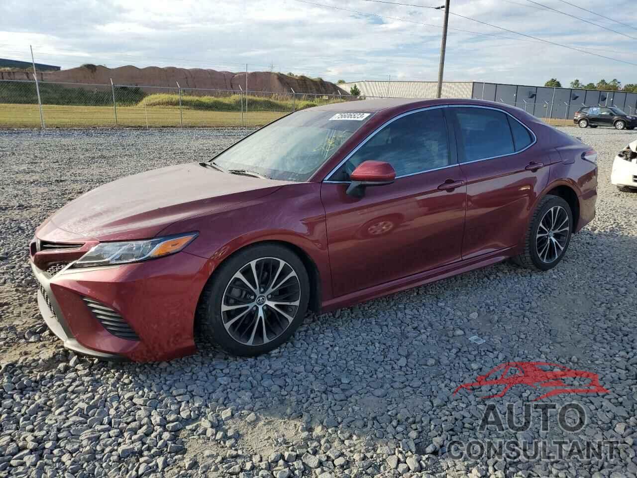 TOYOTA CAMRY 2018 - 4T1B11HK8JU575986