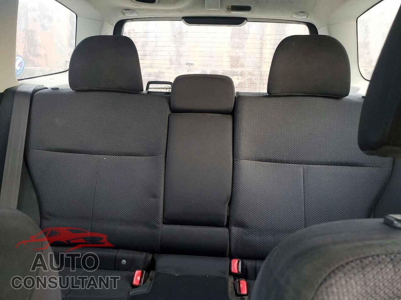 SUBARU FORESTER 2011 - JF2SHABCXBG708346