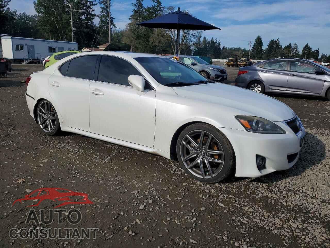 LEXUS IS 2012 - JTHCF5C26C5054754