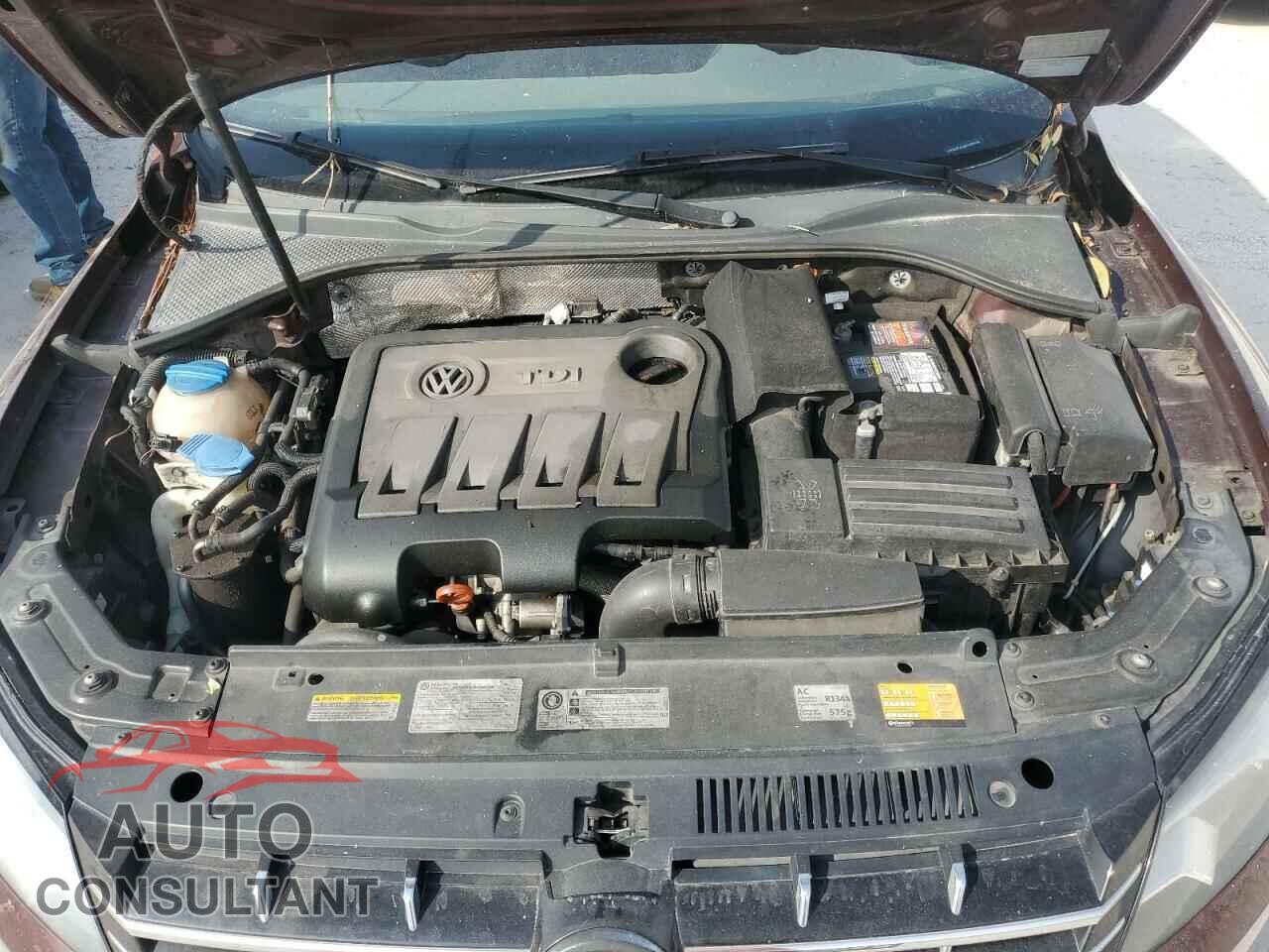 VOLKSWAGEN PASSAT 2014 - 1VWCN7A34EC006435