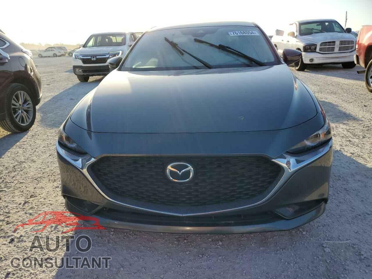 MAZDA 3 2019 - JM1BPACL2K1106849