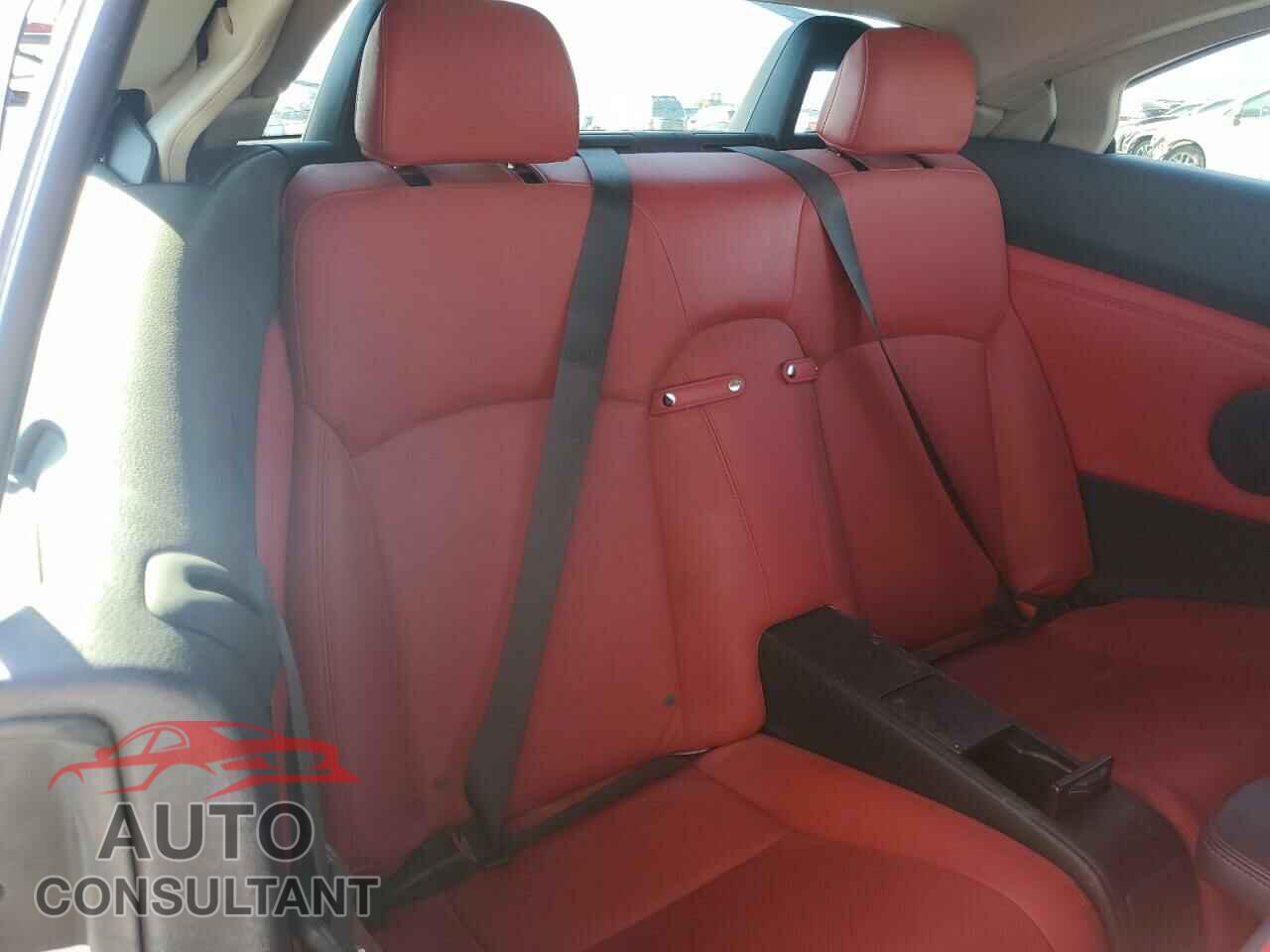 LEXUS IS 2014 - JTHFF2C24E2531732