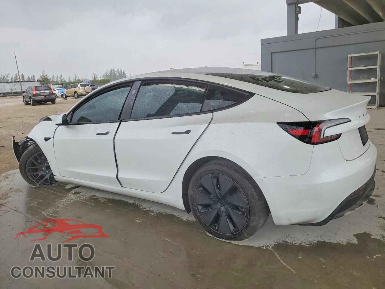 TESLA MODEL 3 2025 - 5YJ3E1EA5SF062004