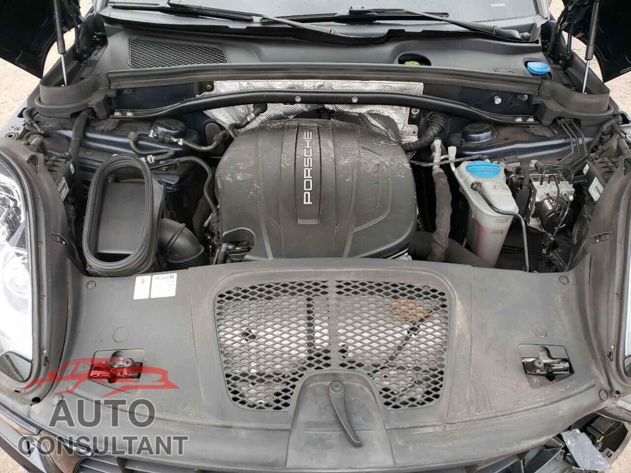 PORSCHE MACAN 2018 - WP1AA2A50JLB00380