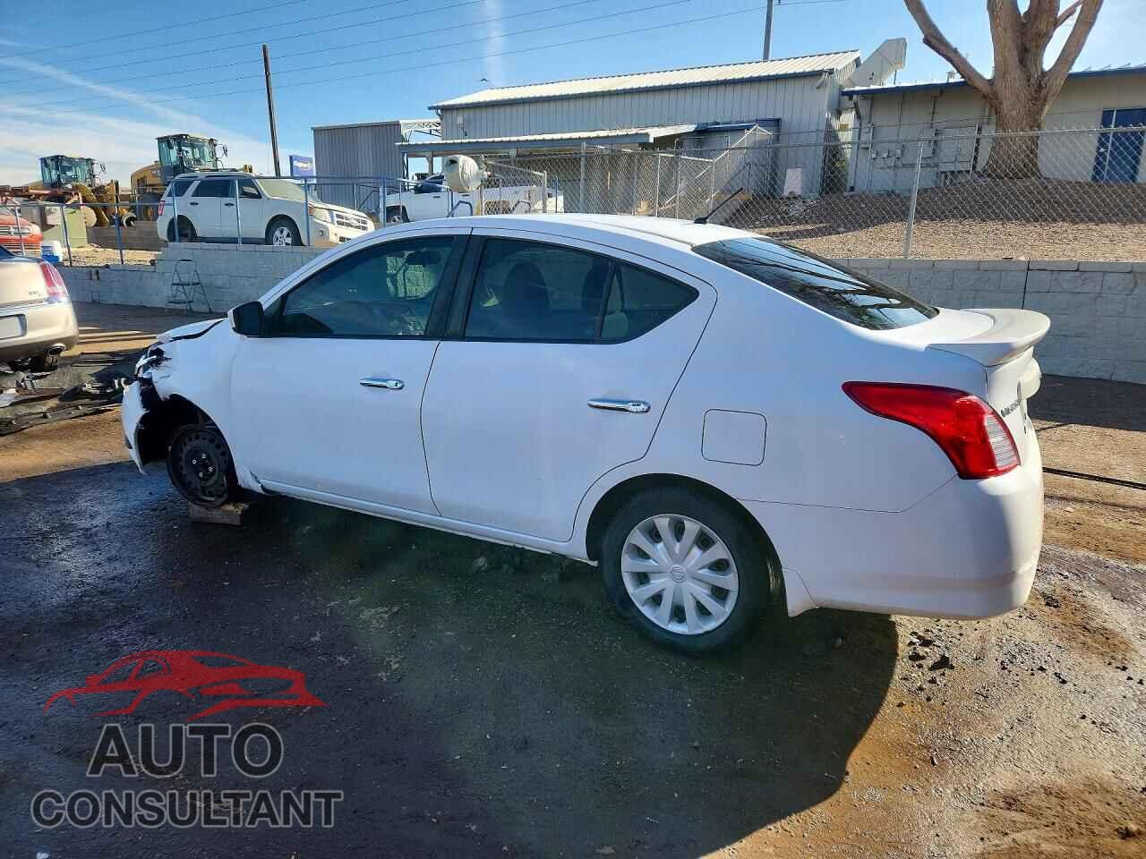 NISSAN VERSA 2017 - 3N1CN7AP1HK468555
