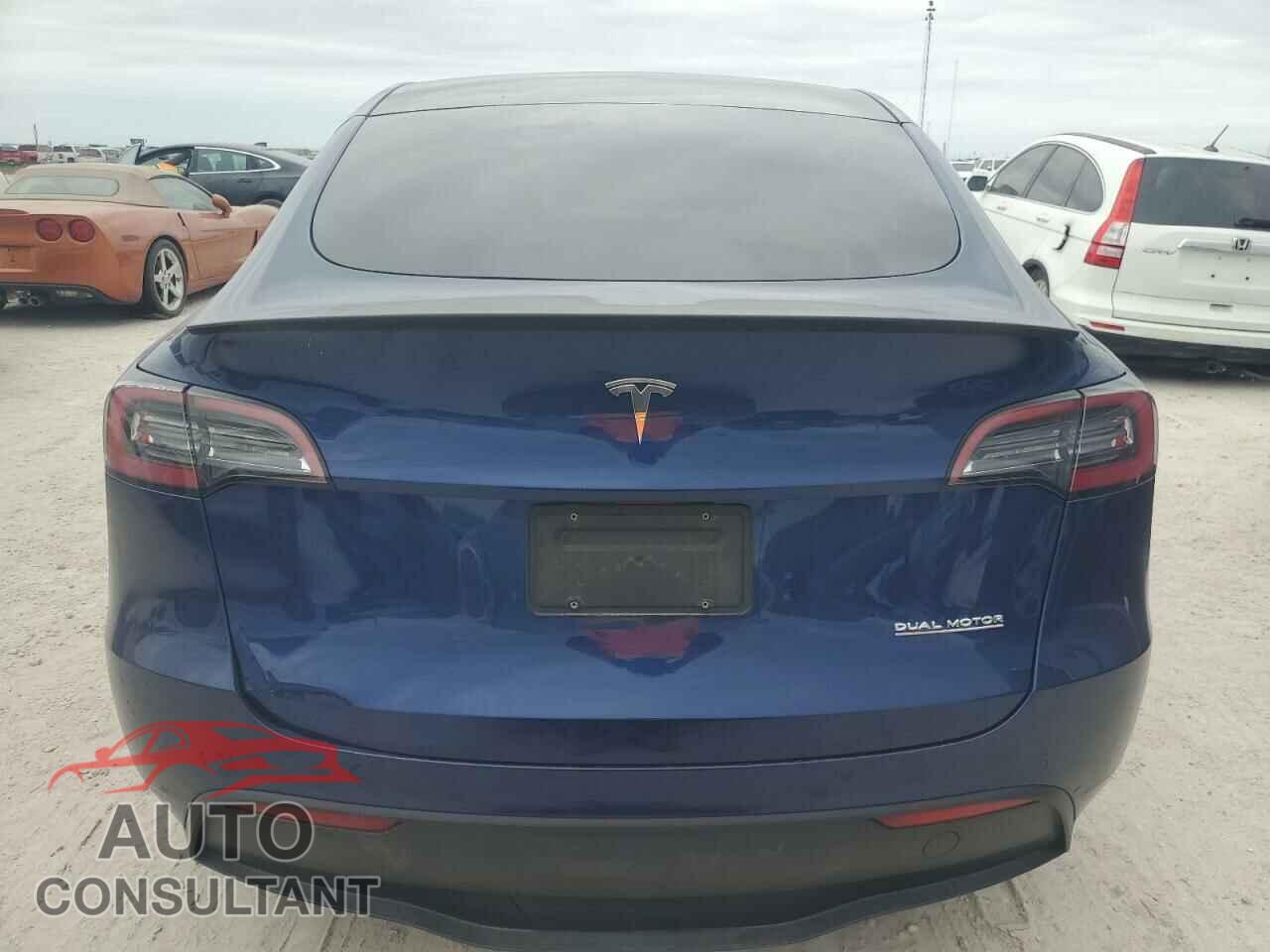 TESLA MODEL Y 2021 - 5YJYGDEF3MF302702