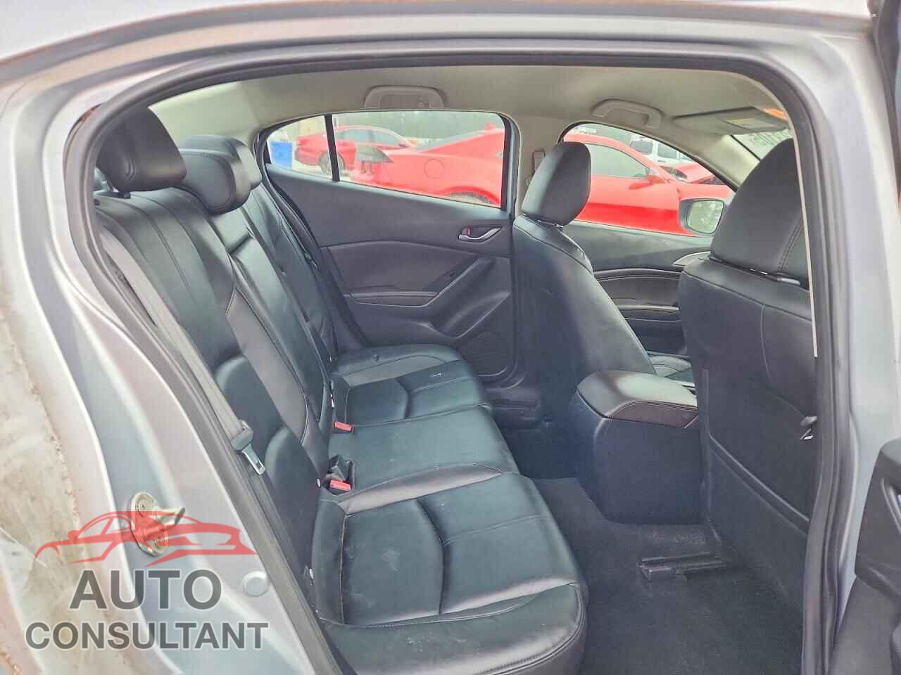 MAZDA 3 2017 - 3MZBN1V74HM108343