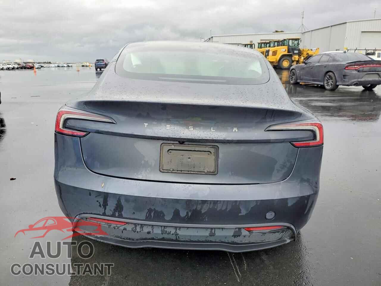 TESLA MODEL 3 2024 - 5YJ3E1EA6RF743685