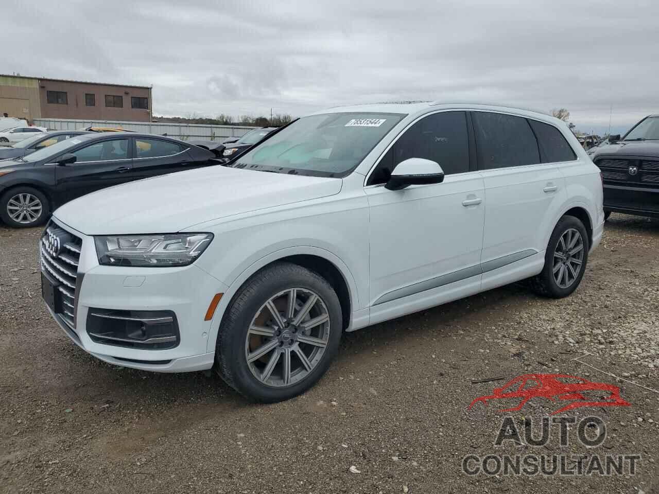 AUDI Q7 2019 - WA1LHAF76KD024017