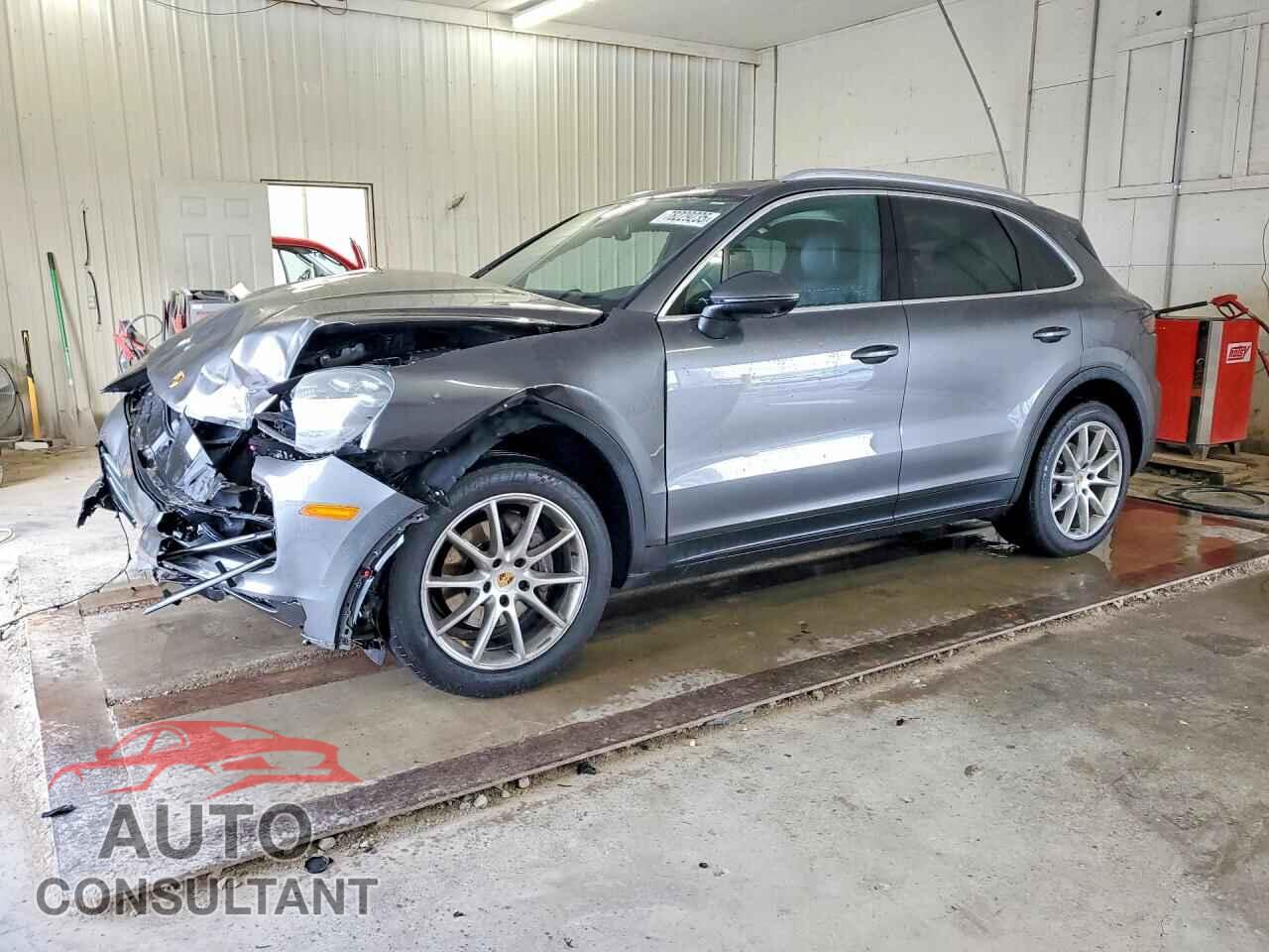 PORSCHE CAYENNE 2019 - WP1AA2AY5KDA17372
