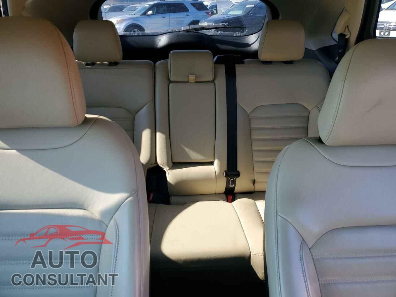 FORD EDGE 2018 - 2FMPK3J9XJBB32380