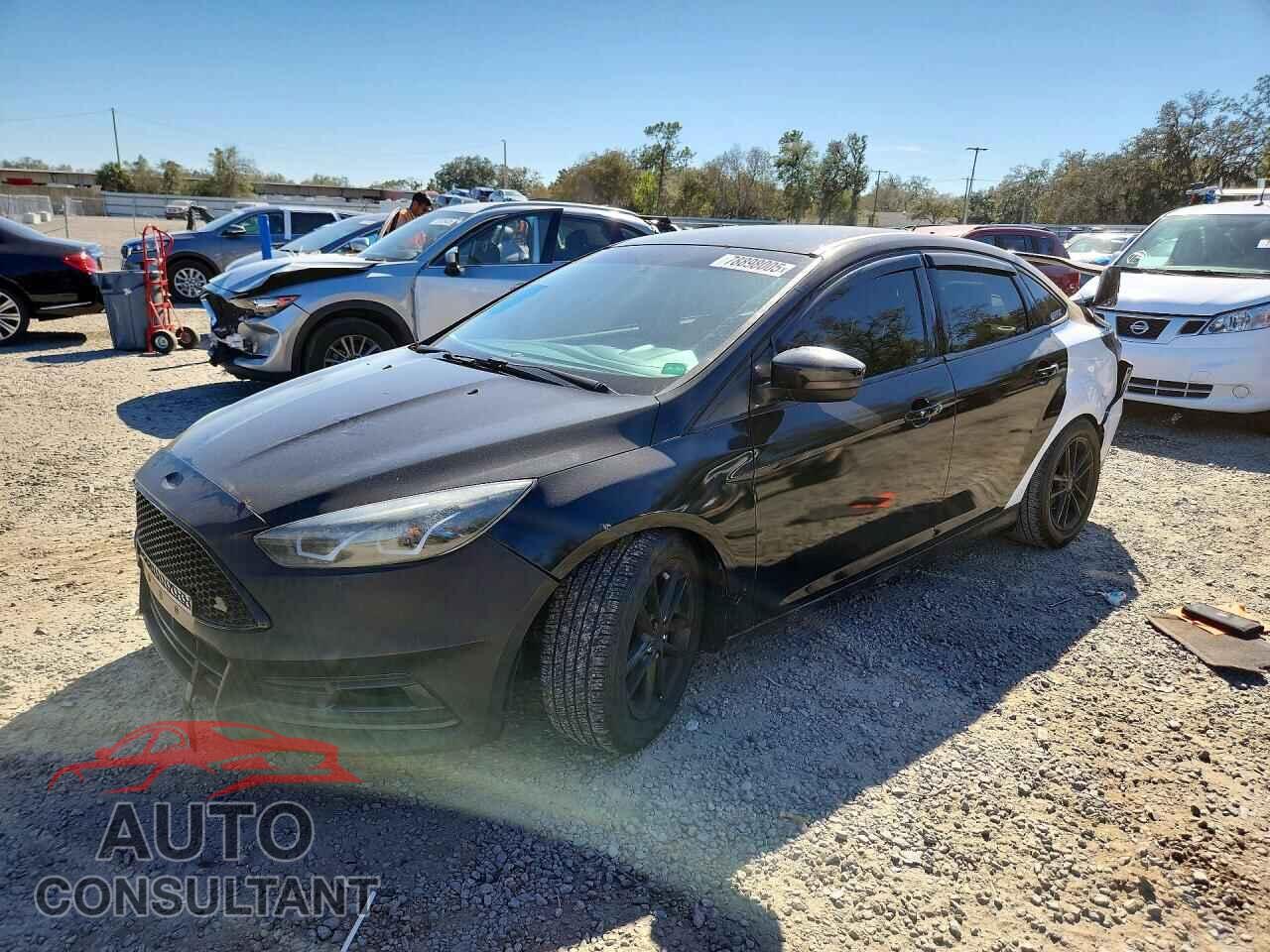 FORD FOCUS 2017 - 1FADP3F28HL208439
