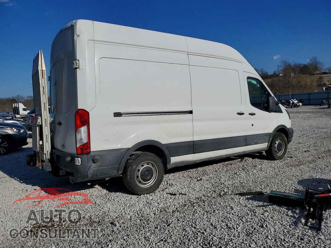 FORD TRANSIT 2017 - 1FTYR2XM9HKB03107