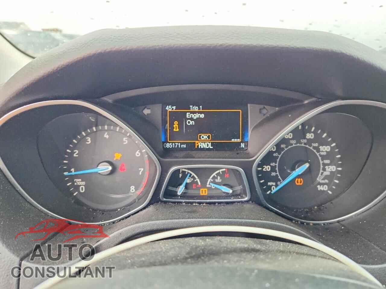 FORD FOCUS 2016 - 1FADP3K25GL319180
