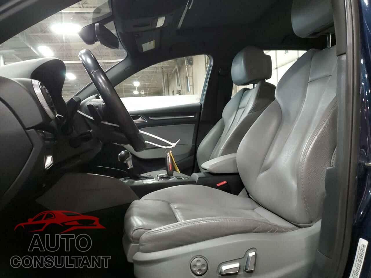 AUDI A3 2017 - WAUTPBFFXHA089367