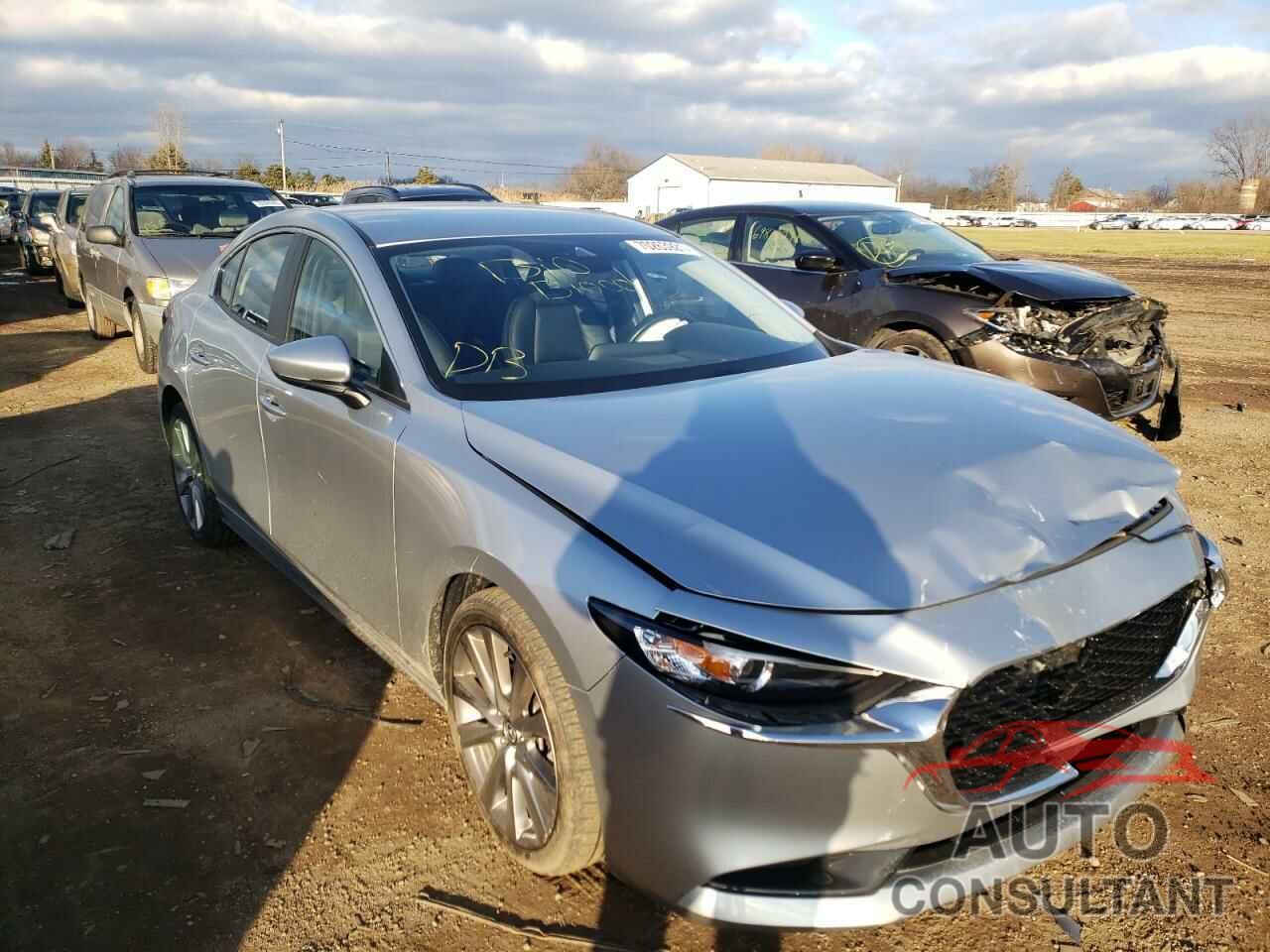 MAZDA 3 2019 - JM1BPBAM2K1145698