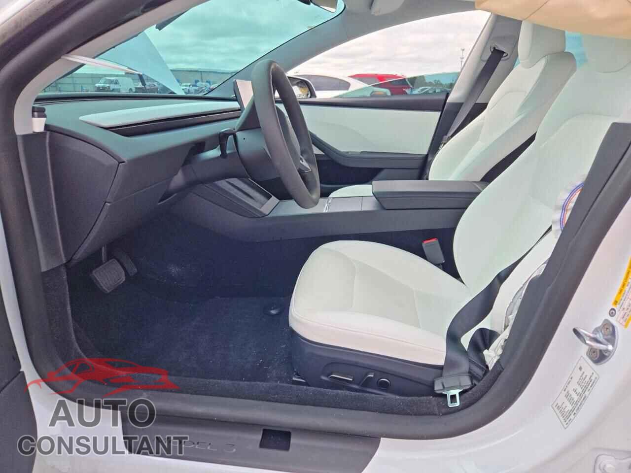 TESLA MODEL 3 2026 - 5YJ3E1EA8TF185507