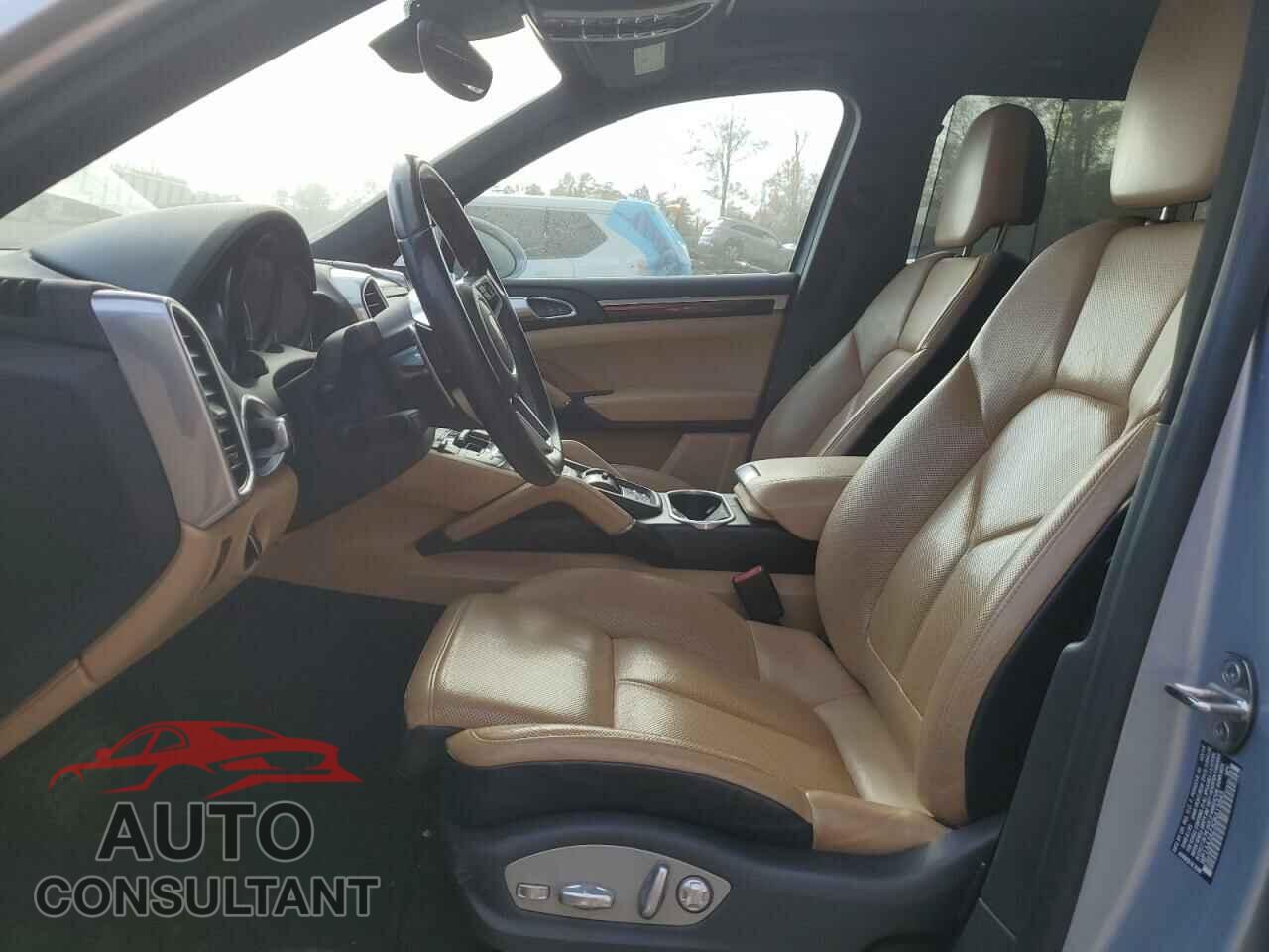 PORSCHE CAYENNE 2016 - WP1AA2A23GKA15845