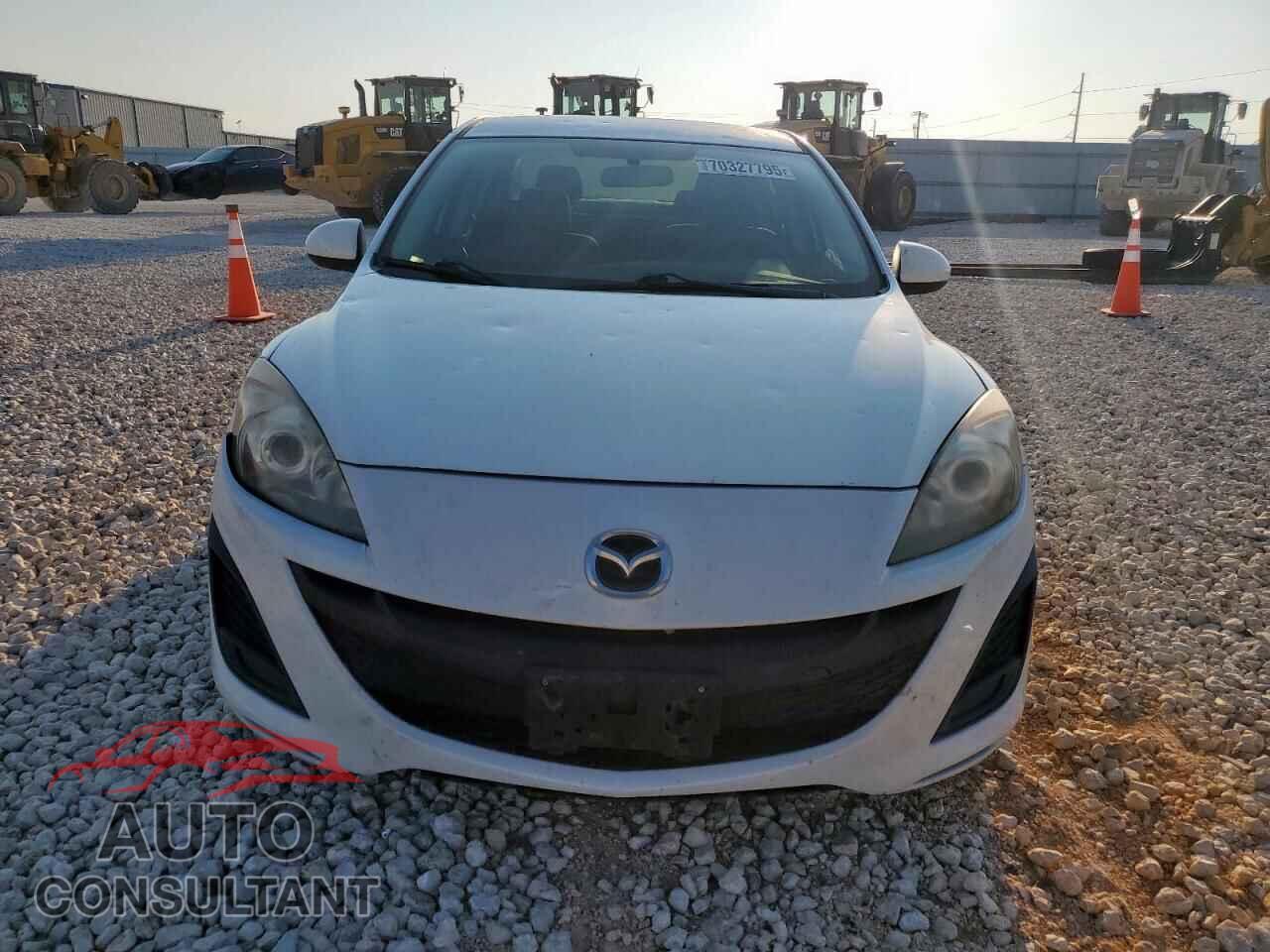 MAZDA 3 2011 - JM1BL1VG4B1402936