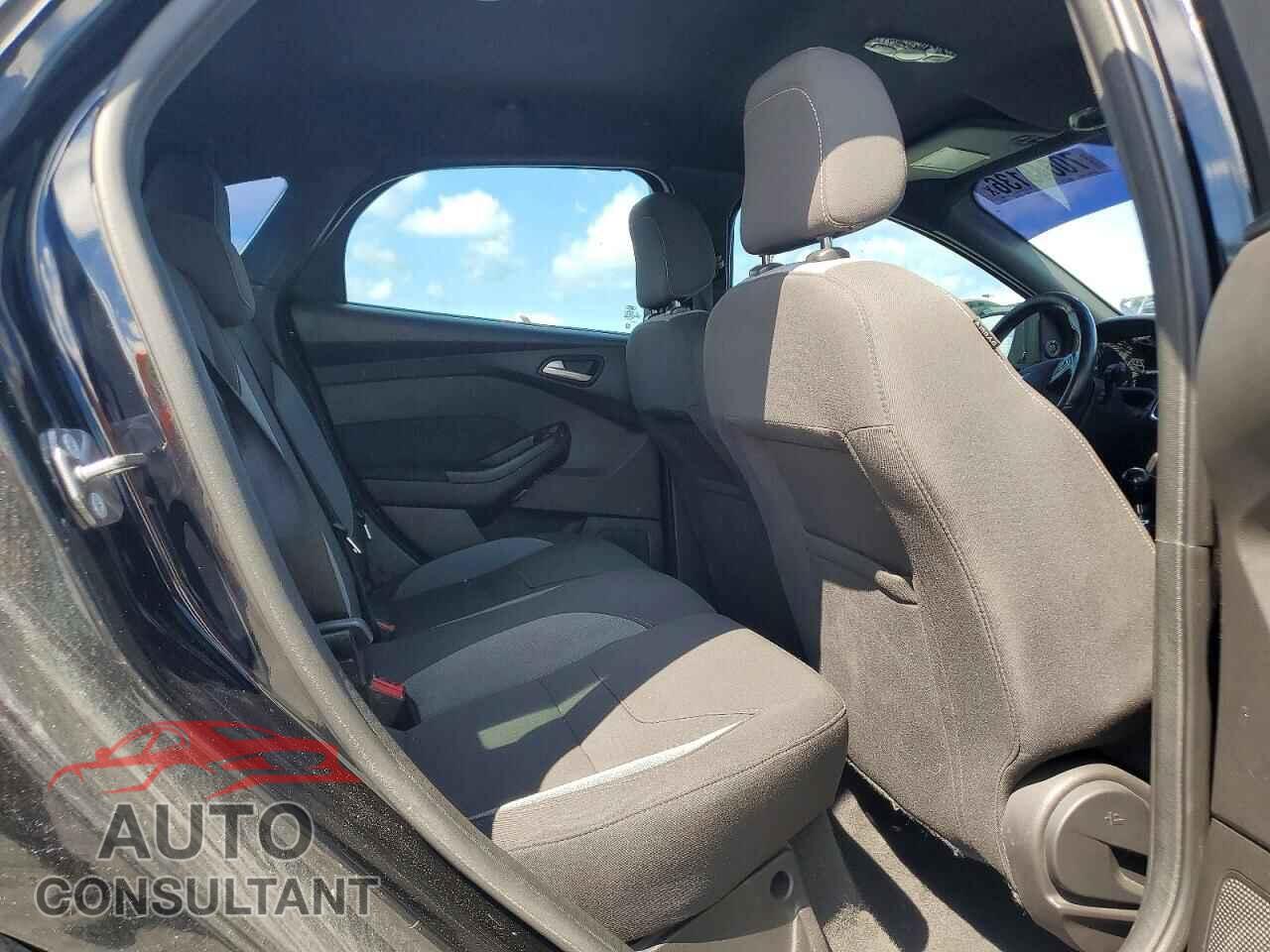 FORD FOCUS 2016 - 1FADP3L96GL202686
