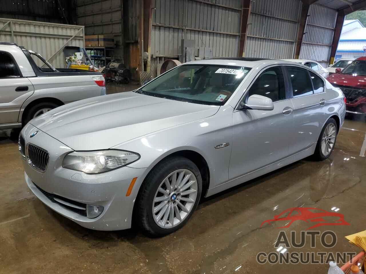 BMW 5 SERIES 2011 - WBAFR7C56BC602237
