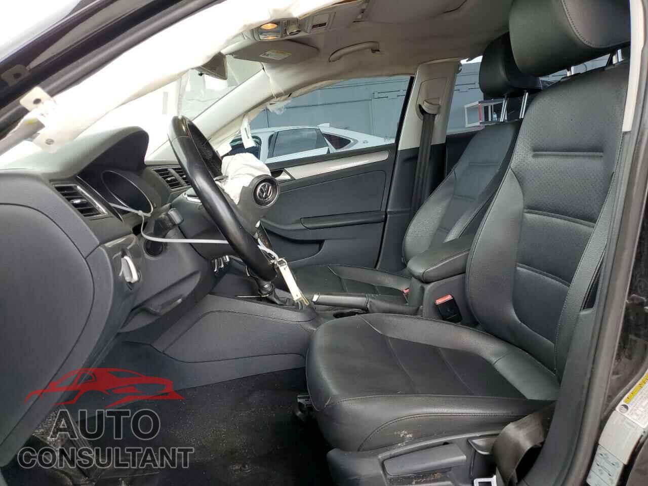 VOLKSWAGEN JETTA 2017 - 3VWDB7AJ0HM376800