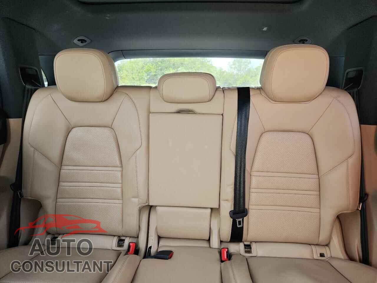 PORSCHE CAYENNE 2019 - WP1AB2AY3KDA64932