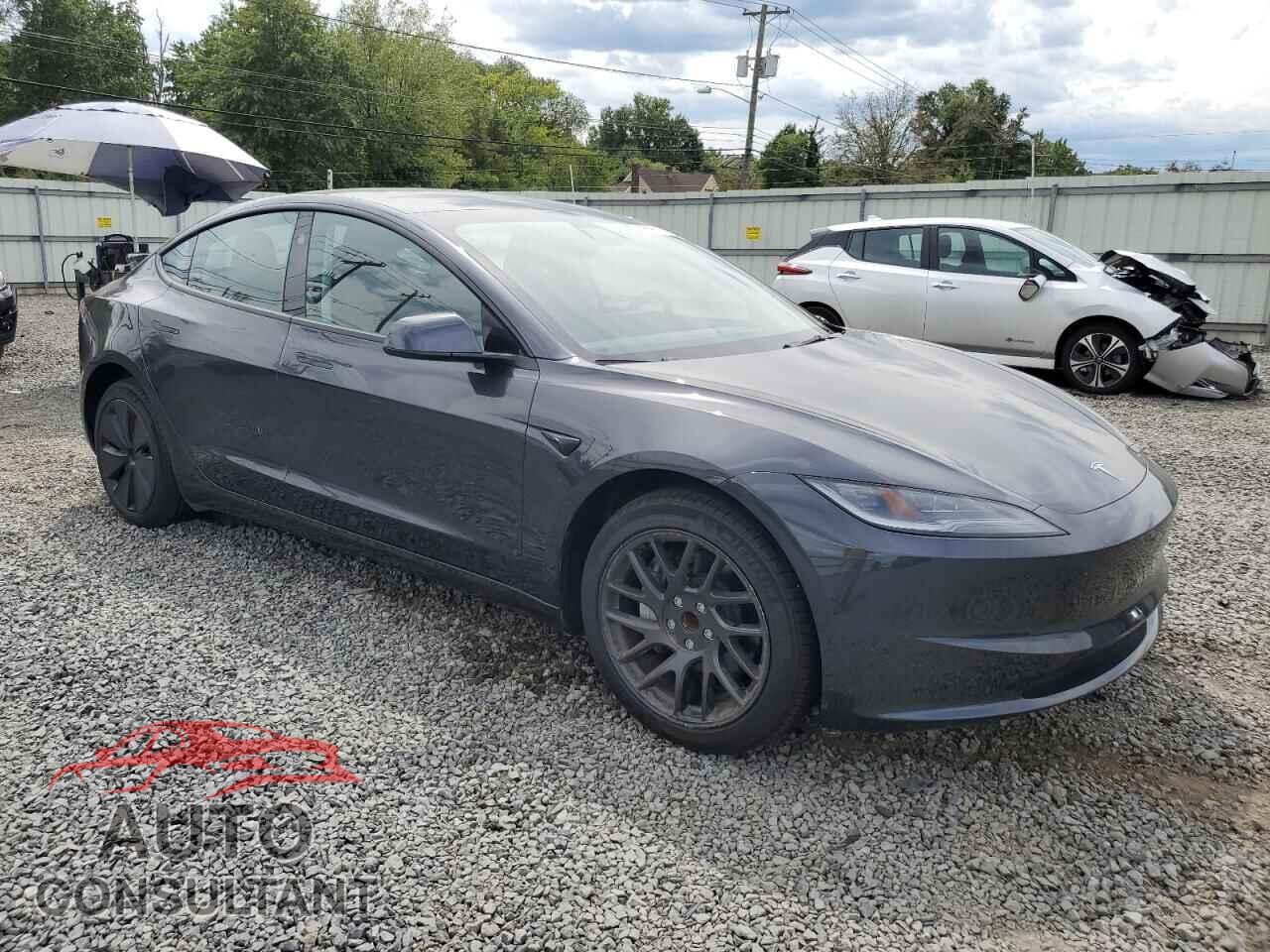 TESLA MODEL 3 2024 - 5YJ3E1EA3RF869213