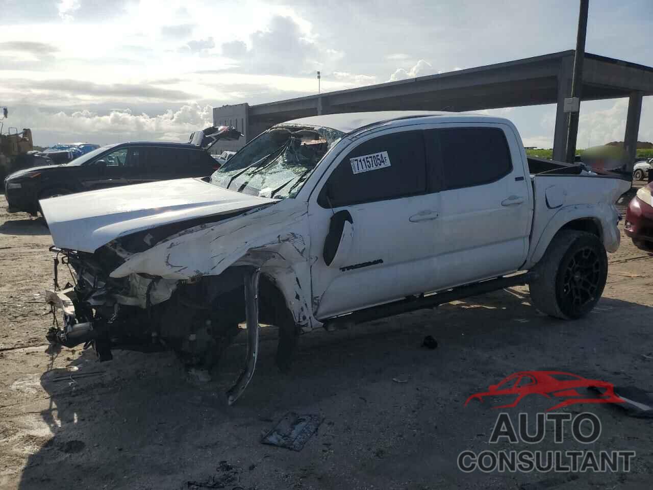 TOYOTA TACOMA 2018 - 3TMAZ5CN6JM067571