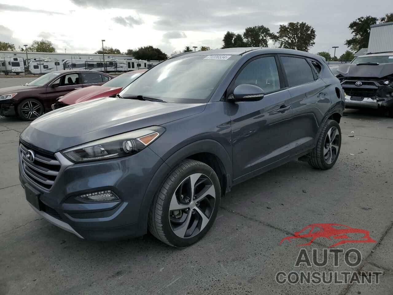 HYUNDAI TUCSON 2017 - KM8J3CA29HU413175