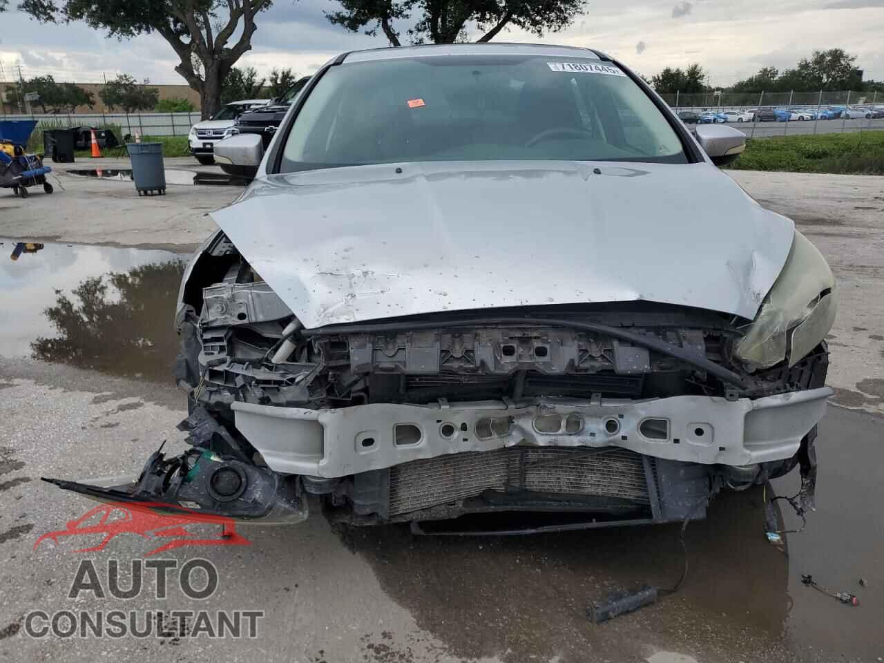 FORD FOCUS 2017 - 1FADP3H2XHL247224
