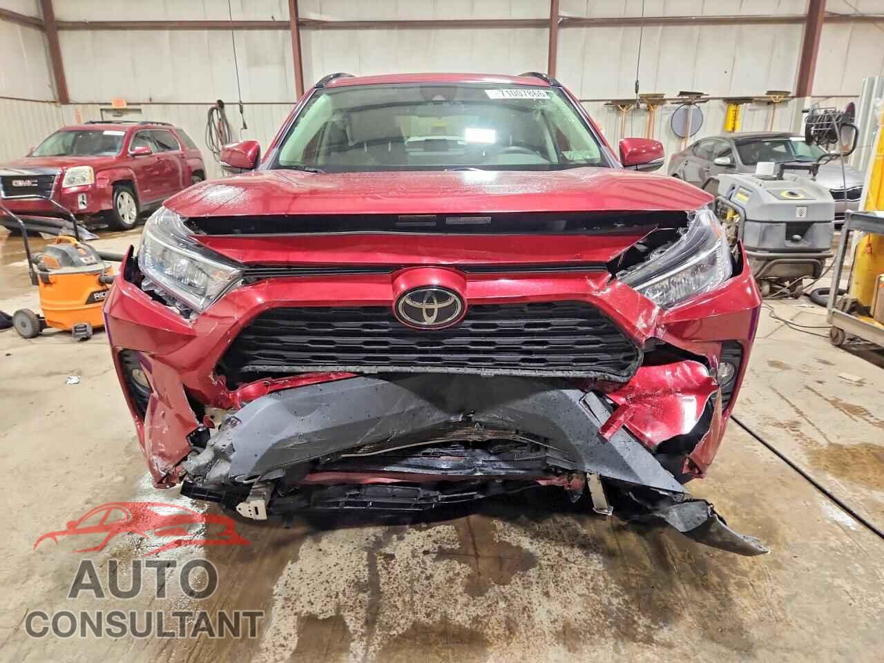 TOYOTA RAV4 2020 - JTMP1RFV6LD053303